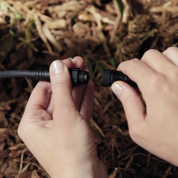 028718696168721product in use02