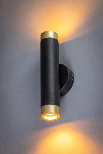 Miller 05 wl1338 30 gouden ring aan