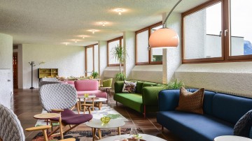 Tetigallery4875110 1920x1080 0